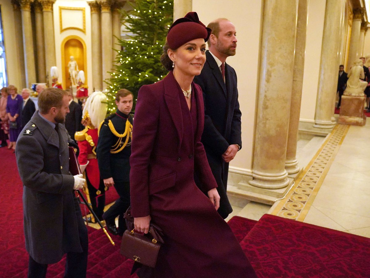The Prince and Princess of Wales arrive at Buckingham Palace, London during the state visit to the UK of the Emir of Qatar and the first of his three wives. 

Image ID: 2YRA84E / Jonathan Brady / PA Wire

 #QatarVisit #UKRoyalFamily #princessofwales #princeofwales
