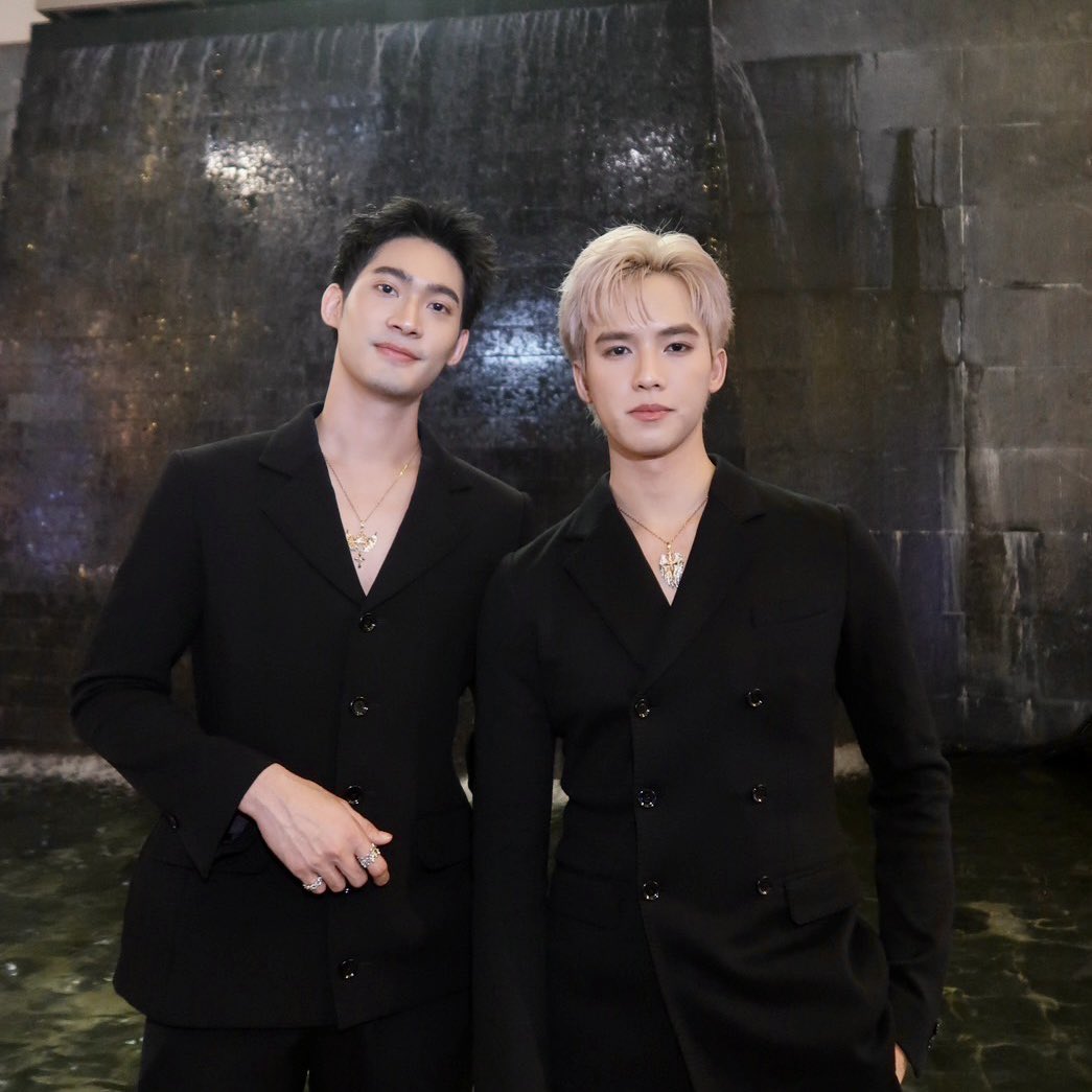 TBC_Ch3Official's tweet photo. 🖤✨

JUNIORFLUKE SIAM PARAGON 19TH

#SiamParagon19thAnniversary 
#JuniorFluke https://t.co/hm2m7ziego