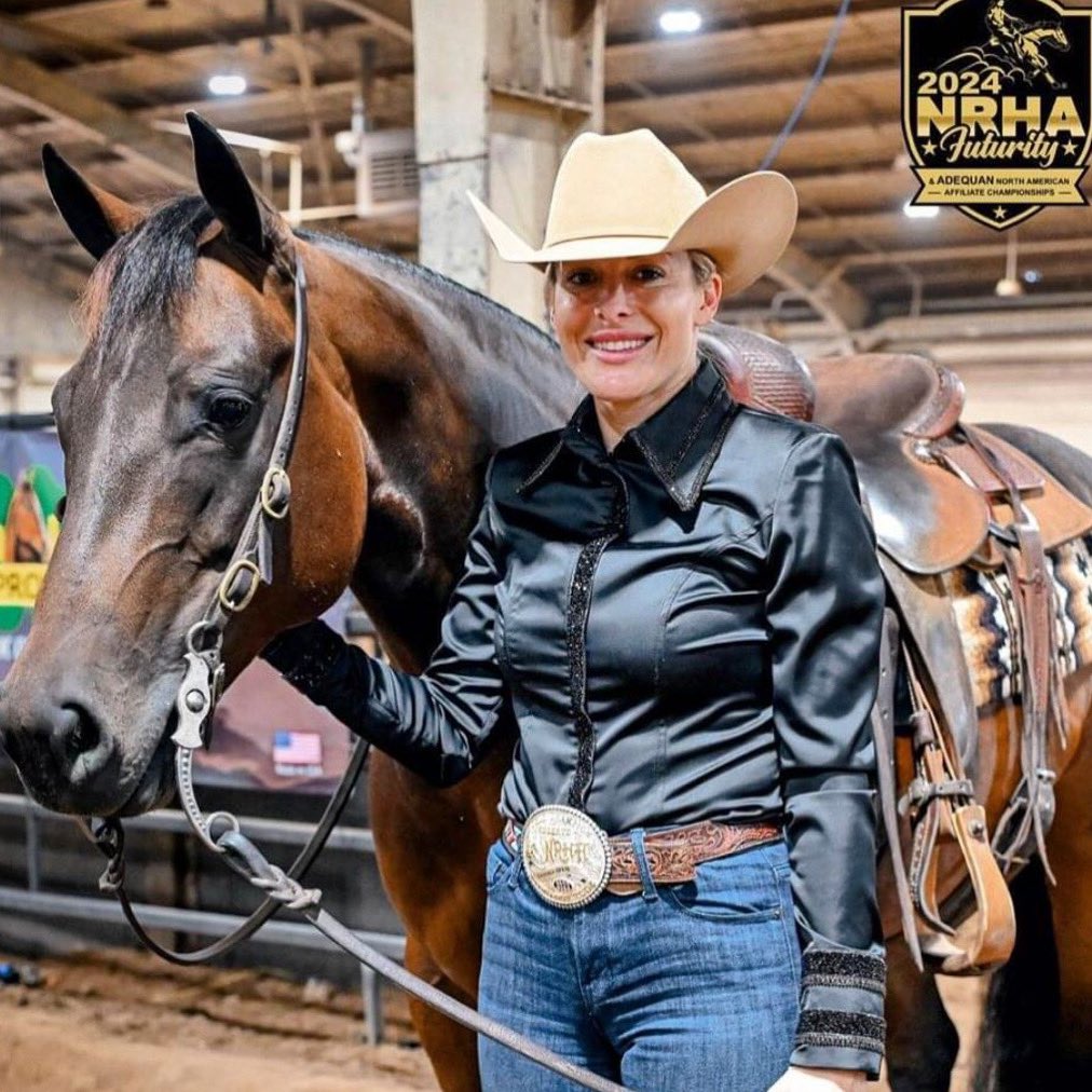 AlliThorson's tweet photo. Congratulations to ThorSport Mare, BOUJEE and Naike Bell on their NAAC Limited Open Championship!
Thank you Brian Bell Performance Horses team for putting this mareโs lifetime earnings at 30k!
#marepower
#trophytuesday https://t.co/pEL58B2r4h