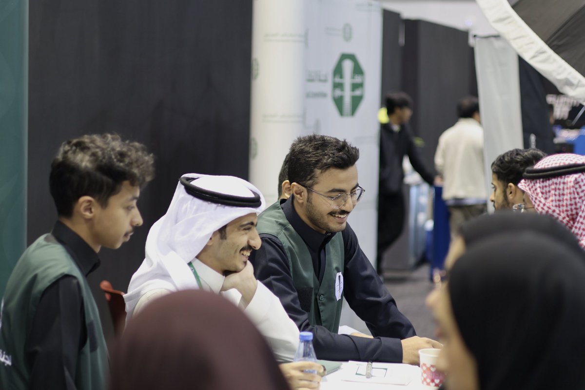 سعدت بحضور الحدث الأول من نوعه على مستوى المملكة <a href="/KFUPMGaming/">Gaming+</a> ، اشكر جميع القائمين على الحدث لإتاحتهم الفرصة لطلاب الجامعة لاكتشاف اخر التطورات في مجال الرياضات الإلكترونية وتطوير الألعاب . 

خلال مشاركتي تشرفت بتمثيل <a href="/KFUPMYearbook/">لجنة الكتاب السنوي</a> بصفتي قائد فريق الشراكات. هالحدث كان فرصة كبيرة