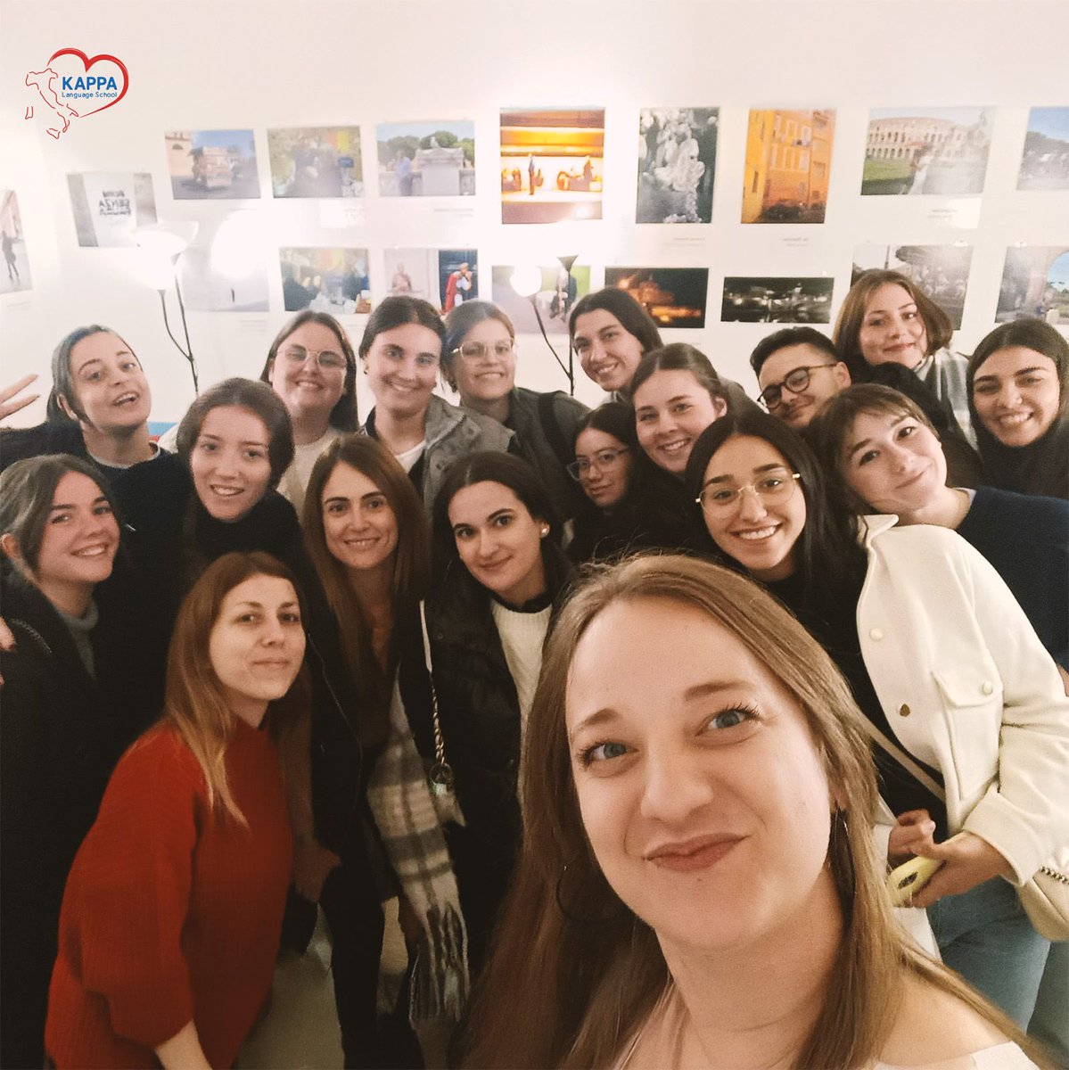 kappalanguage's tweet image. Ultimo giorno di lezione per questo gruppo di malagueñe muy salerose! 😍
Arrivederci alla prossima! 👋 

#learnitalian #iostudioconkappa #italianoL2 #italiancourse