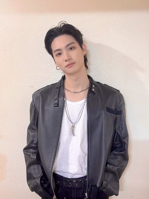 mydef_mysoul's tweet photo. 🗞️[News] #JAYB #JAYB_RoadRunner

รวมลิ้งข่าวจาก NAVER ที่เขียนถึงการจัดคอนเสิร์ต TAPE: RE LOAD ในวันที่ 7 ธ.ค. สามารถเข้าไปกดอิโมจิเพื่อเพิ่มเอนเกทเม้นให้เจบีกันได้นะคะ 💚

갓세븐 제이비, 성공적 컴백 신고식…비주얼 리즈 갱신X라이브 퍼포먼스 (출처 : 네이버 스포츠) https://t.co/AUafrMbl8m

갓세븐 제이비, 성공적 컴백 신고식…7일 단독 콘서트 (출처 : 네이버 연예) https://t.co/3WMNkFwadN

'무대장인' 갓세븐 제이비, 비주얼 '폼' 살아있네 (출처 : 네이버 연예) https://t.co/agjvwCkPye

@jaybnow_hr @mauvecompany