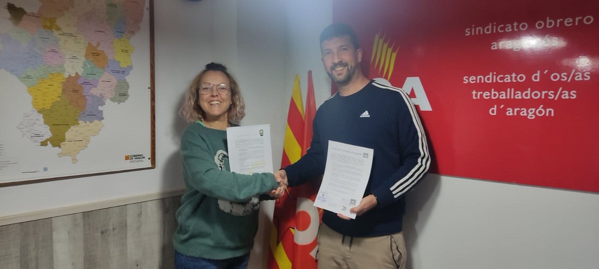 SOA y Nogará sinyan “un acuerdo de colaboración en defensa d’o aragonés” arainfo.org/?p=298681

👉 Lo pasau chueves 28 de noviembre lo Sindicato d’os Treballadors y Treballadoras d’Aragón (<a href="/nazionobrera/">SINDICATO OBRERO ARAGONES</a>) y <a href="/AC_Nogara/">Nogara Religada</a> firmoron “un acuerdo de colaboración que reforzará un