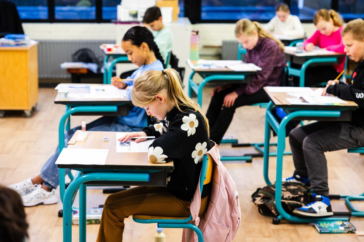 Opinie Abbie Chalgoum: "Hoe racisme onze kinderen de hoop ontneemt" bnnvara.nl/joop/artikelen…