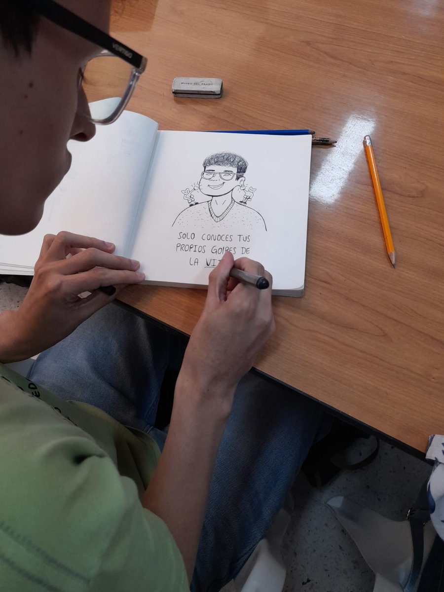 Banrepcultural's tweet photo. #Cali |  Así vivimos el taller 'Dibujar de dentro para afuera' 📸

El pasado 22 de noviembre exploramos cómo la imagen y la palabra se transforman junto a @powerpaola. Entre ideas y dibujos, los y las asistentes dieron vida a grandes historias.

+https://t.co/rLu8pL92lX https://t.co/ml2AHxafX1