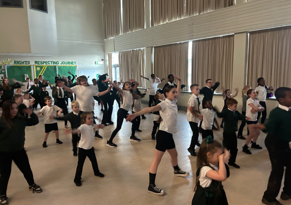 Last week Primary 1 danced with their buddies for our Danceathon. Thank you to Cleo, it was fantastic. 👏 💃