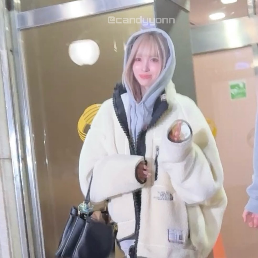 candyyonn's tweet image. 241203 MINA
きんぱつううううう
#TWICE #트와이스 #STRATEGY
#MINA #ミナ #미나