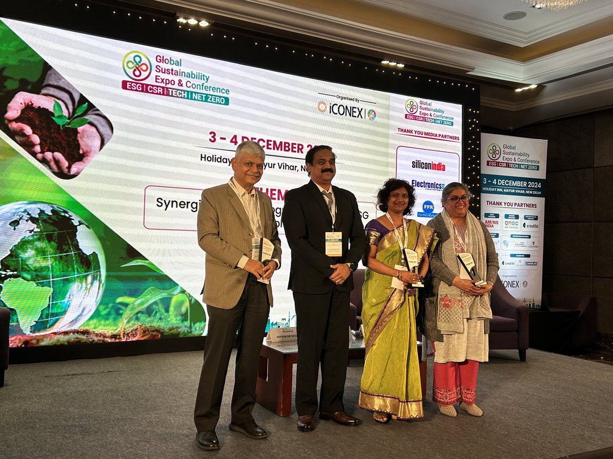 #GSEC2024 𝗙𝗶𝗿𝗲𝘀𝗶𝗱𝗲 𝗖𝗵𝗮𝘁 𝟭

🗓️ Day 1 | 3rd December 2024
📍 Holiday Inn, Mayur Vihar, New Delhi

𝗧𝗼𝗽𝗶𝗰- Circular Economy in Businesses

𝐌𝐨𝐝𝐞𝐫𝐚𝐭𝐨𝐫- Dipankar Ghosh, BDO in India

𝐏𝐚𝐧𝐞𝐥𝐢𝐬𝐭𝐬- 
Devyani Hari |
Prof (Dr.) Tanu Jindal