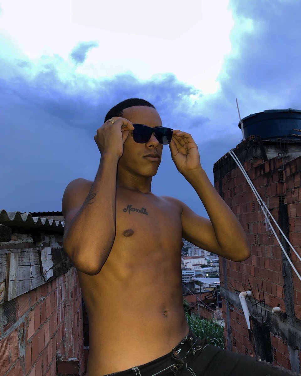 Nauak22's tweet photo. ✨🤭🧿
Olha o brilho onde eu piso… https://t.co/PC6iXymWUZ
