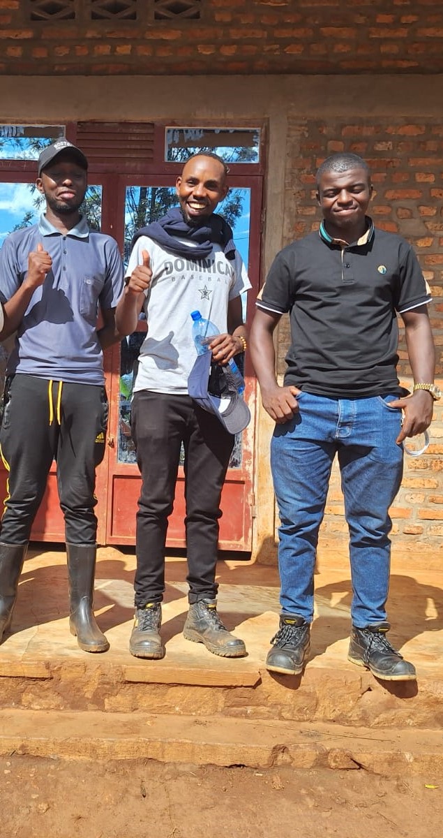 SoukFarms's tweet image. HAPPY DECEMBER from the Souk Team!   
Reminding you that this month is not just about closing chapters but building momentum for the opportunities that await in the new year, 2025.
Stay tuned as we unravel the new month and prepare for 2025.   
#HappyDecember #YearEndReflections