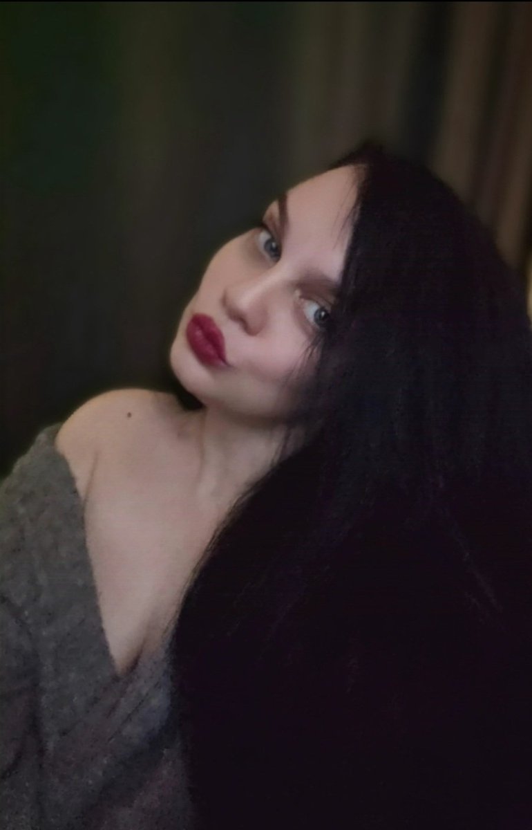 RubyxVakyries's tweet image. This needs to grow, keep it going ladies!

I am Ruby amd I&apos;m a #MiddleClassWomanOfaCertainAge