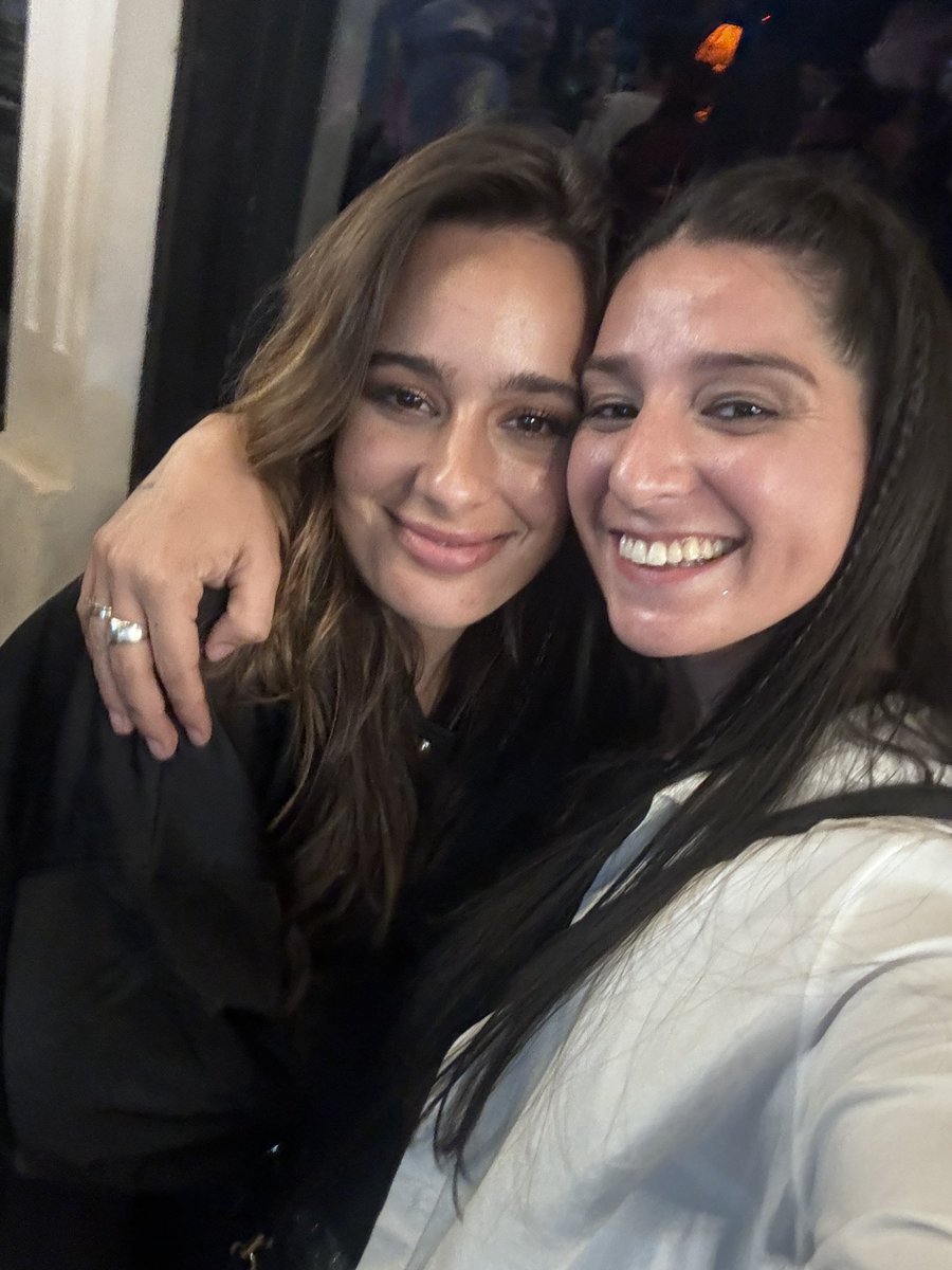 AgustinaMoreale's tweet photo. Te amo Flor hermosaaaaa #nadiedicenada https://t.co/P7DGxluBul