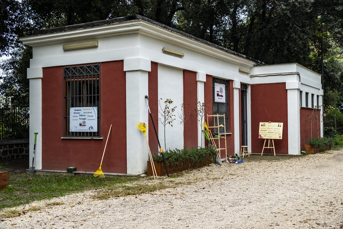 pompeii_sites's tweet photo. A POMPEI LA PRIMA ESPERIENZA DI “FATTORIA SOCIALE” IN UN PARCO ARCHEOLOGICO IN ITALIA
Nasce “PARVULA DOMUS. Fattoria sociale e culturale” https://t.co/rq253T6T2w