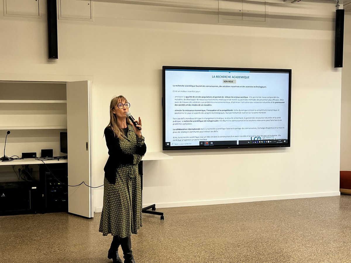 🚨  #UNIVERSITESENDANGER | Vanessa Prévot (VP Recherche) a mis en lumière l’importance de préserver le financement de la recherche à l’université. L’avenir de l’innovation et le partage des connaissances indispensables pour notre système. #Mobilisation #Budget2025