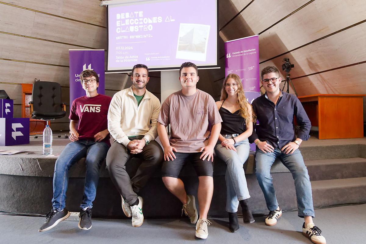 ULL's tweet photo. 🧑‍🎓 El alumnado candidato a las elecciones claustrales de la #ULL comparte ideas y propuestas en un debate

👉 https://t.co/Tf3PPtHfuK https://t.co/jZcnCPa3wX