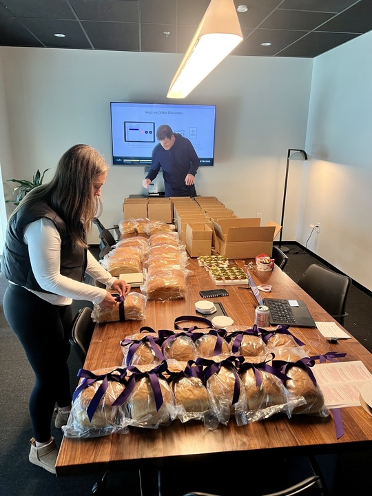 THE rAVe Agency tweet media