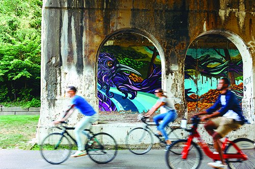 wearemodeshift's tweet photo. The intersection between public health and public art isn’t hard to find, it is all around us. Tap: https://t.co/sStG5m36Oe #modeshift #michiganfitness https://t.co/qhmupabpHv