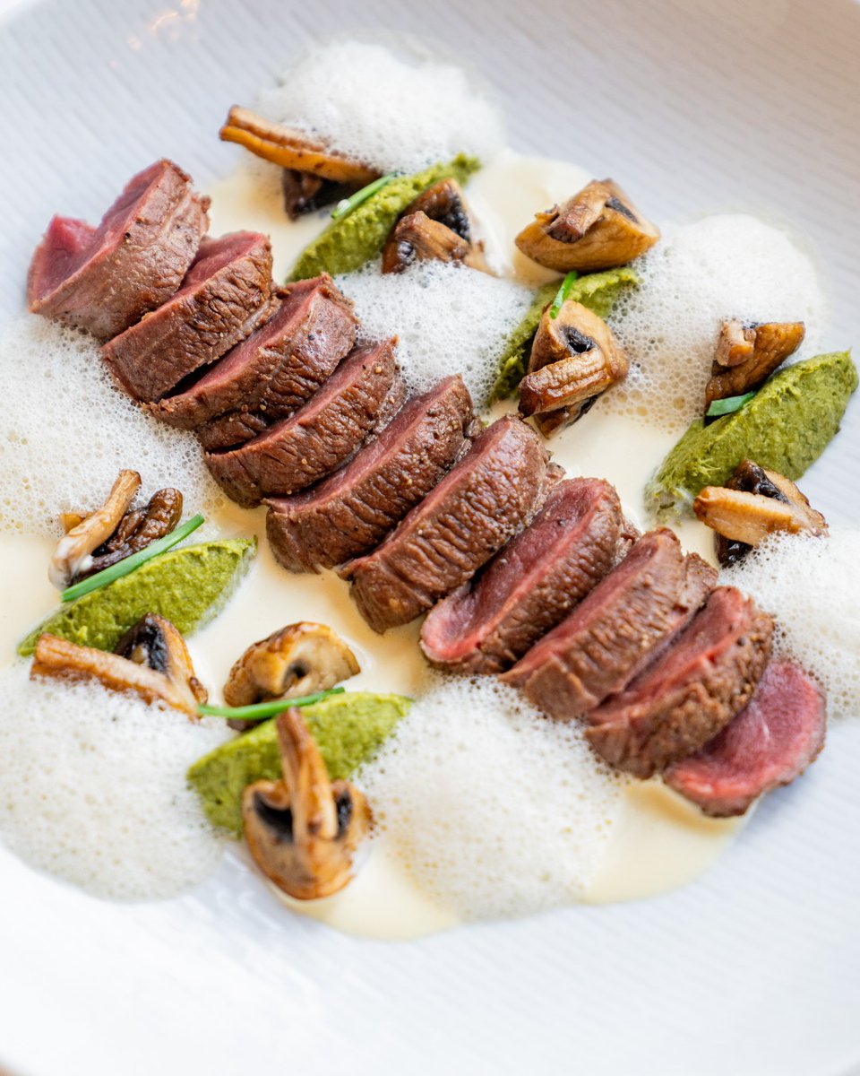 ⛰️ ¿Ya probaste nuestro cordero de montaña ahumado? 🥩

🍽️ Ven a probarlo y reserva tu mesa en el link: bit.ly/497sakU

📸: @wethefoodsnobs

#GastronomíaEcuatoriana #CocinaMestiza #Foodie #RestaurantesQuito #ExperienciaGastronómica