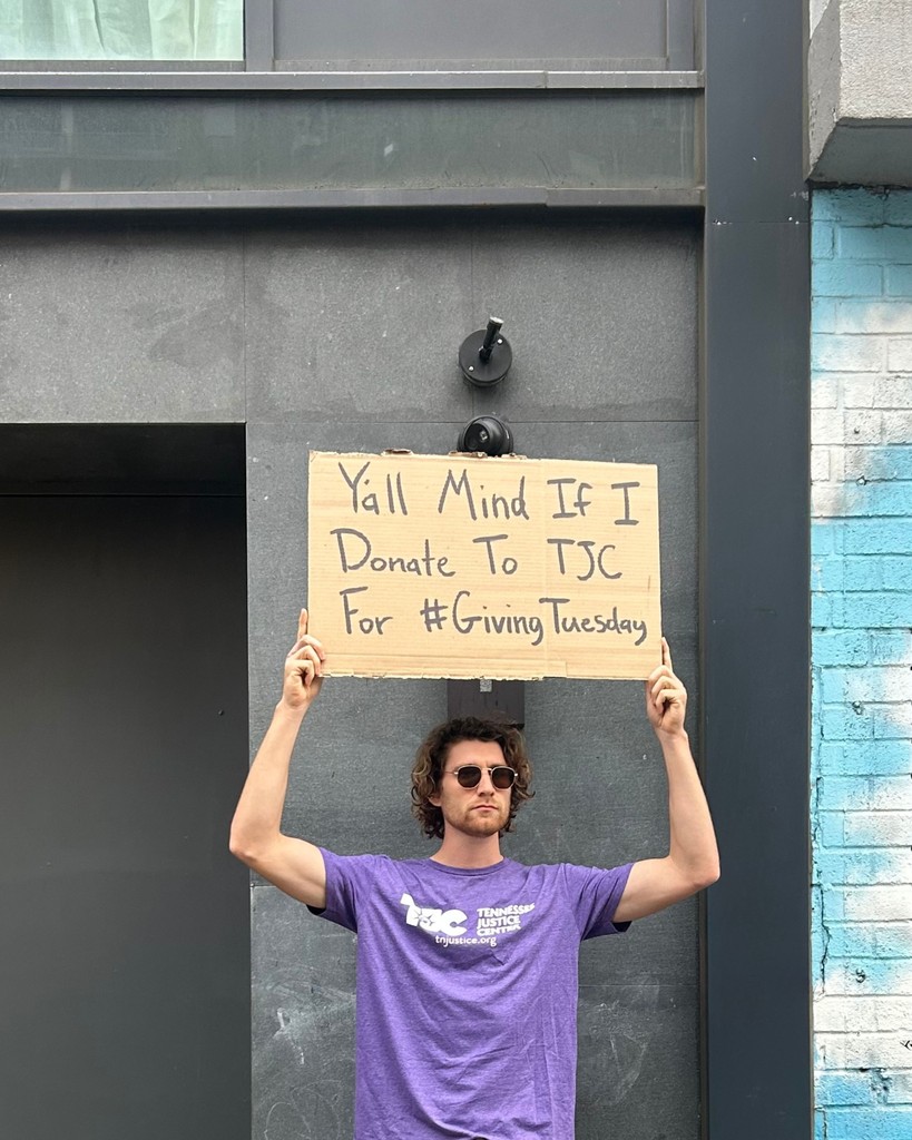 TNJusticeCenter's tweet photo. ‘Nuff said.
🔗 Donate here: https://t.co/3iWu080uJ1
#GivingTuesday #TJCGivingTuesday #Nonprofit #LawFirm #Donate #GiveBack #DudewithSign #Tennessee #Nashville https://t.co/sH9VYAxhMk