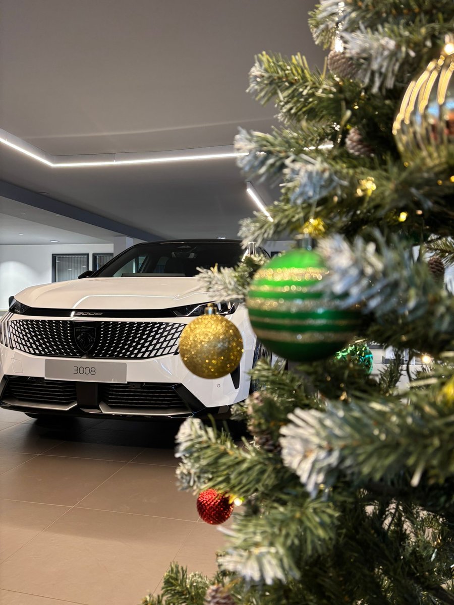 Christmas is just around the corner, and the festive season has taken over our Shrewsbury showroom! 

Pop by and soak up the holiday spirit – we’d love to see you! 🎅🎁

#Budgen #BudgenShrewsbury #Christmas