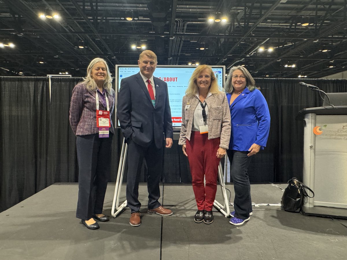 SoarTech tweet media