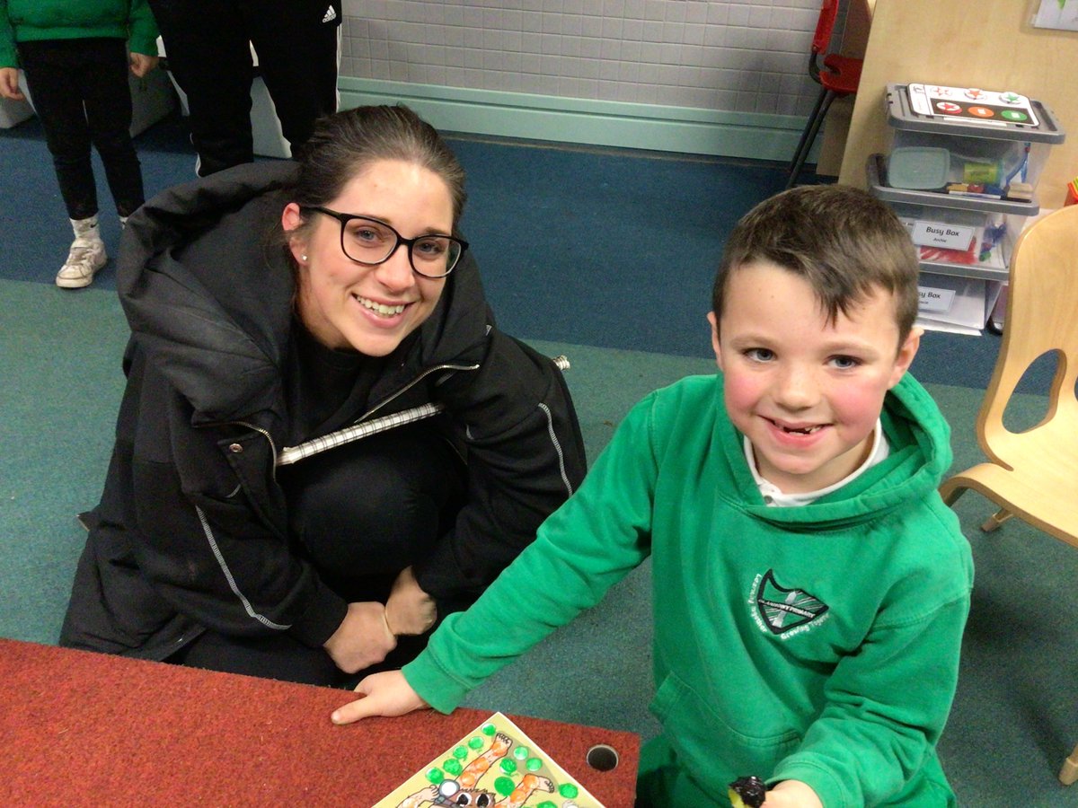 glanhowyprimary's tweet photo. What a wonderful showcase day e had in #YLliwedd. Diolch or your wonderful feedback and engagement. The children loved showing off their learning. @BlaenauGwentCBC @EAS_Humanities #Hu_man #topicjournals https://t.co/mLX00MzfN3