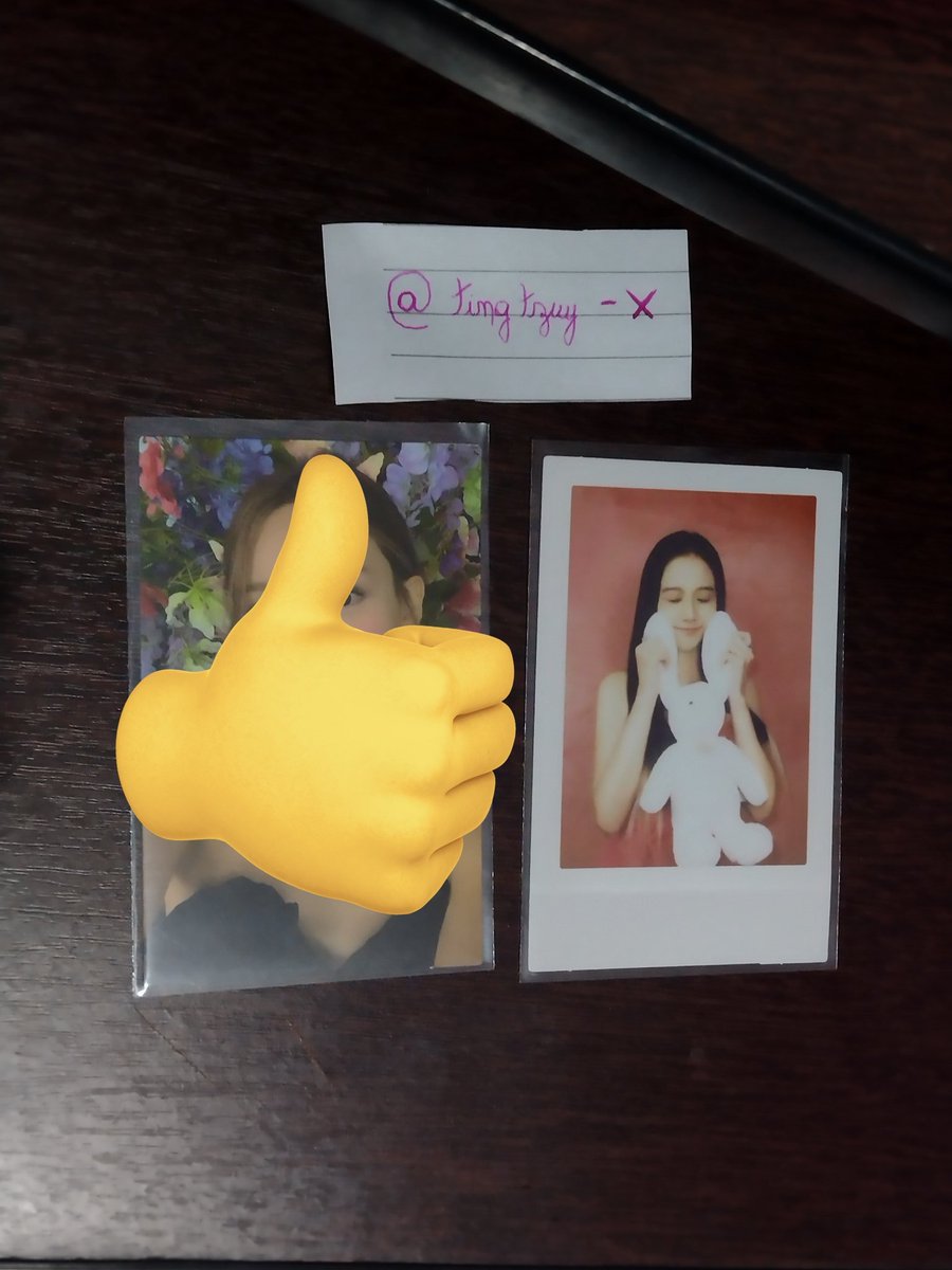 tingtzuy's tweet photo. VENDA/VENDO JISOO 

Polaroid Jisoo born pink - 20 + fretes 

feedbacks no fix https://t.co/56TbLJI0uC