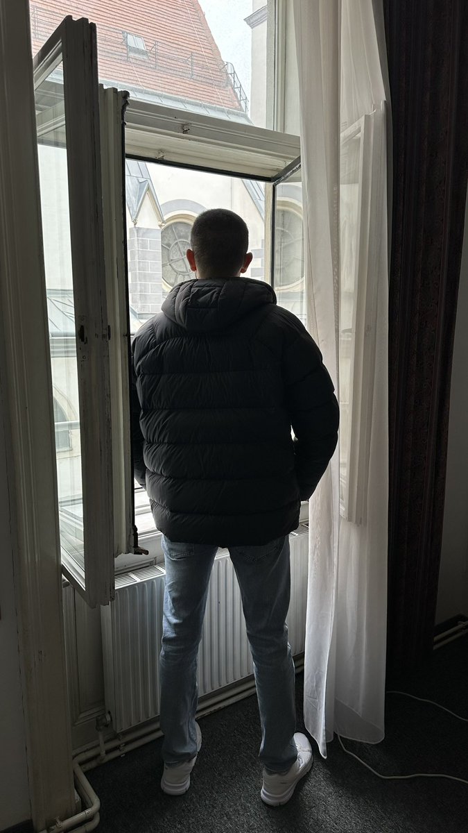 A__6010's tweet photo. ديسمبر في ڤيينا ♥️🇦🇹 https://t.co/ACv53uOocc