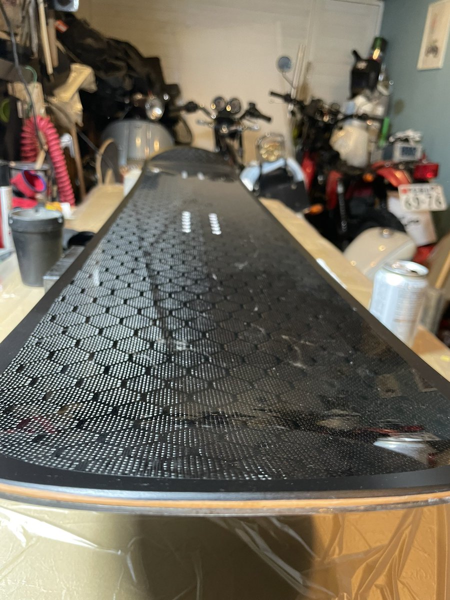 Ryu1966's tweet photo. 我ながらカッコイイボードが出来たと思う。
😎👍🛠️👍👍
#スノーボード
#snowboard
#snowboarding
#customworks
#Tokyo
#japan https://t.co/Ibncta6R1n