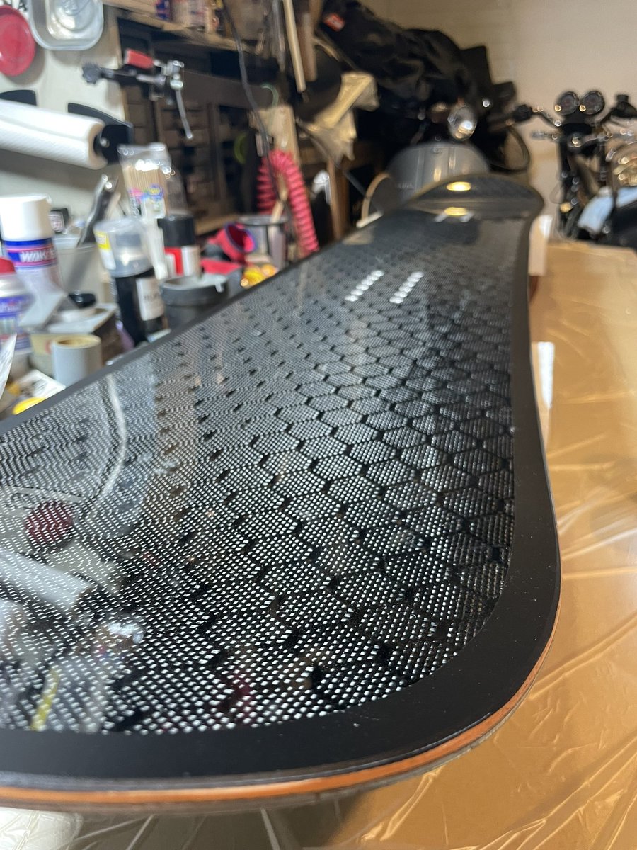 Ryu1966's tweet photo. 我ながらカッコイイボードが出来たと思う。
😎👍🛠️👍👍
#スノーボード
#snowboard
#snowboarding
#customworks
#Tokyo
#japan https://t.co/Ibncta6R1n