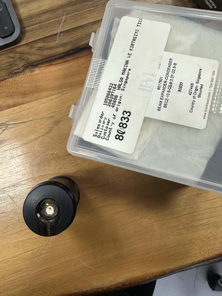 Arkadaşlar  aldığımız Trotec laser makinası sürekli yüksek tutarlı arıza çıkarıyor.

2 yılda 3 Çin makinası parası verdim, lanet ettim aldığıma.

Bugün yine arıza yaptı.
Ellerinde yedek parça yok.
Başka makinadan söküp getireceklerdi, ona da parasını peşin ödemezsen getirmeyiz