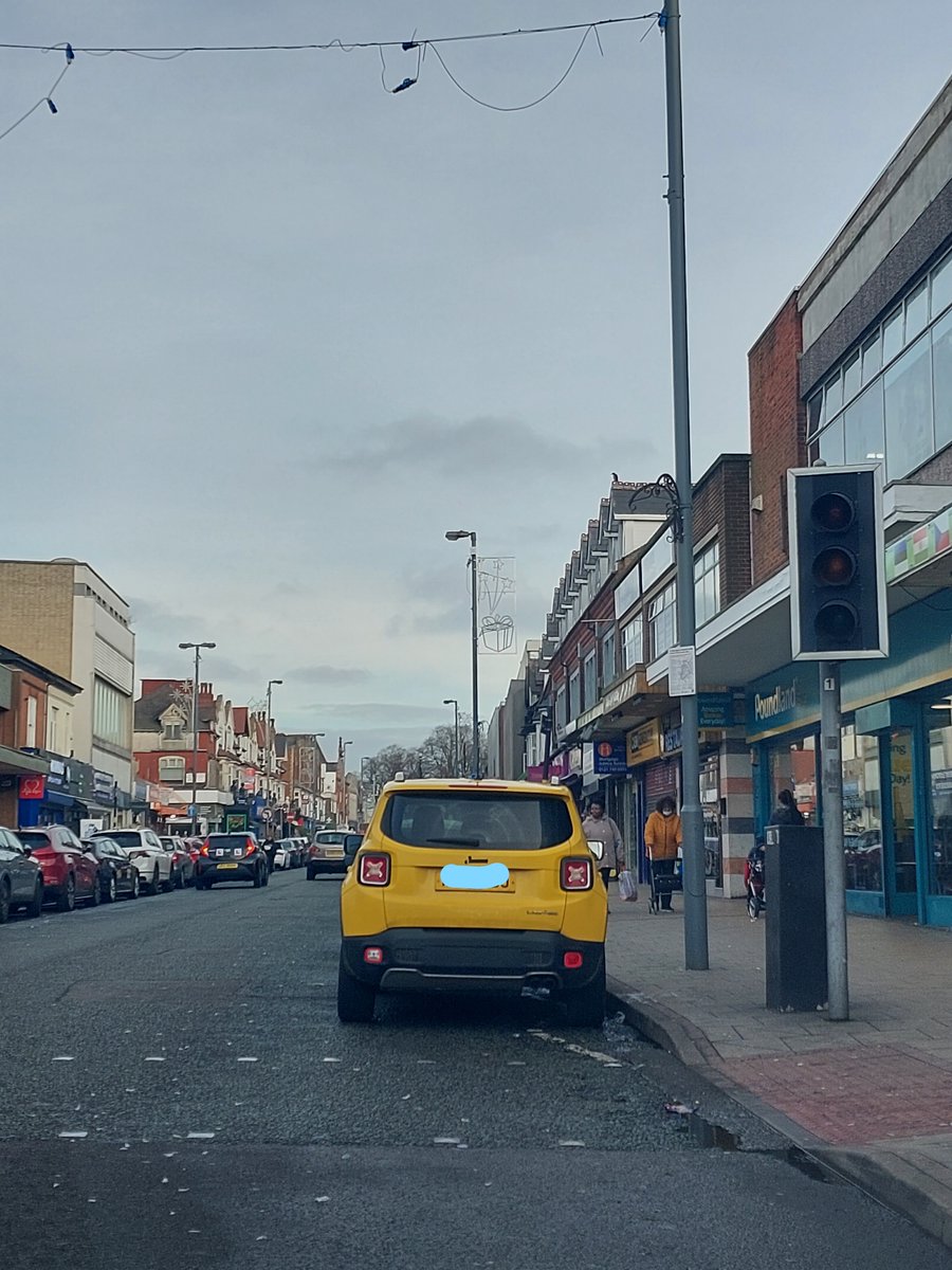 ErdingtonWMP's tweet photo. Good afternoon followers! A ticket is on its way in the post to the driver of this vehicle.
#12daysOfTickets https://t.co/hco69DCwdL