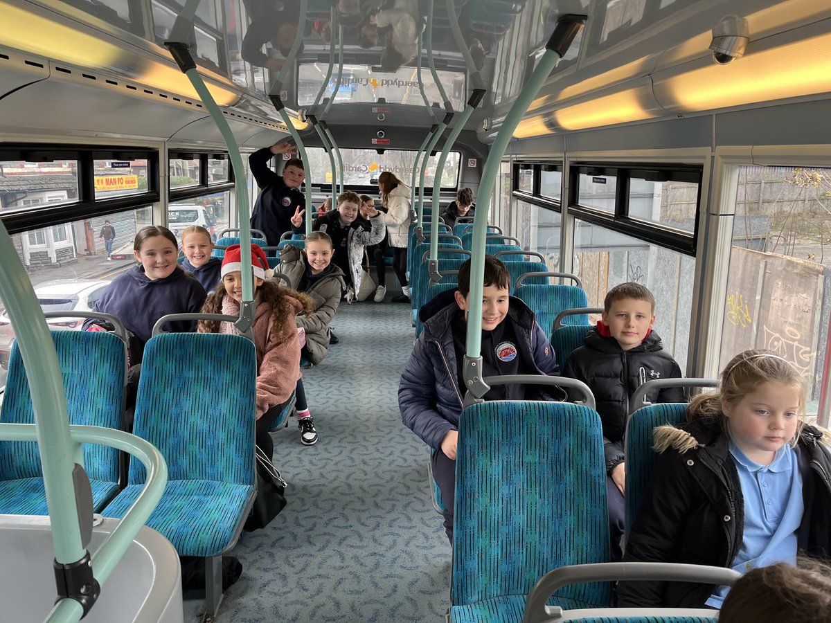 MillbankPrimary's tweet photo. Choir trip..Christmas is coming! 🌲🤶🎅🎵🎶 https://t.co/9W3EU9fFxz