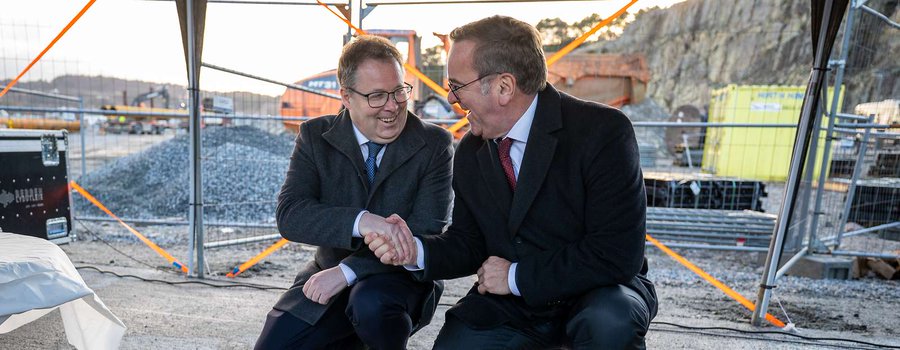 WarishWorl13422's tweet image. Germany, Norway Lay Foundation for 212CD Submarine Maintenance Yard 

defensemirror.com/news/38305/Ger…

#Germany #Norway #Type212CD #submarine #maintenance