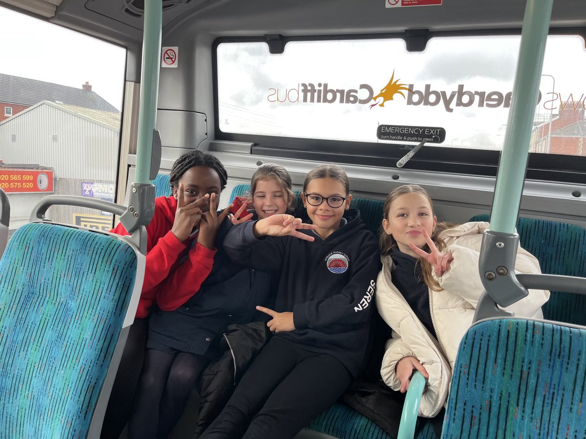 MillbankPrimary's tweet photo. Choir trip..Christmas is coming! 🌲🤶🎅🎵🎶 https://t.co/9W3EU9fFxz
