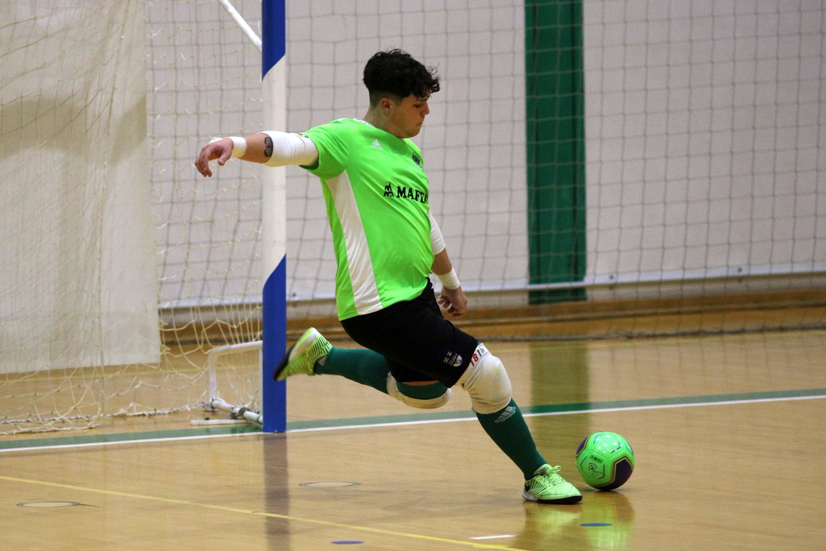 O <a href="/cidadedenaron/">CLUB CIDADE DE NARÓN</a> sumou os tres puntos coa terceira vitoria consecutiva na 𝗧𝗲𝗿𝗰𝗲𝗶𝗿𝗮 𝗗𝗶𝘃𝗶𝘀𝗶𝗼́𝗻 𝗡𝗮𝗰𝗶𝗼𝗻𝗮𝗹 𝗙𝗦 derrotando ao #ADFSBueu por 3-1 no Pavillón da Gándara. 

⚽️ 1-0 Pablo (19'), 2-0 Lucas (27'), 3-0 Lucas (35') e 3-1 Marco (38').