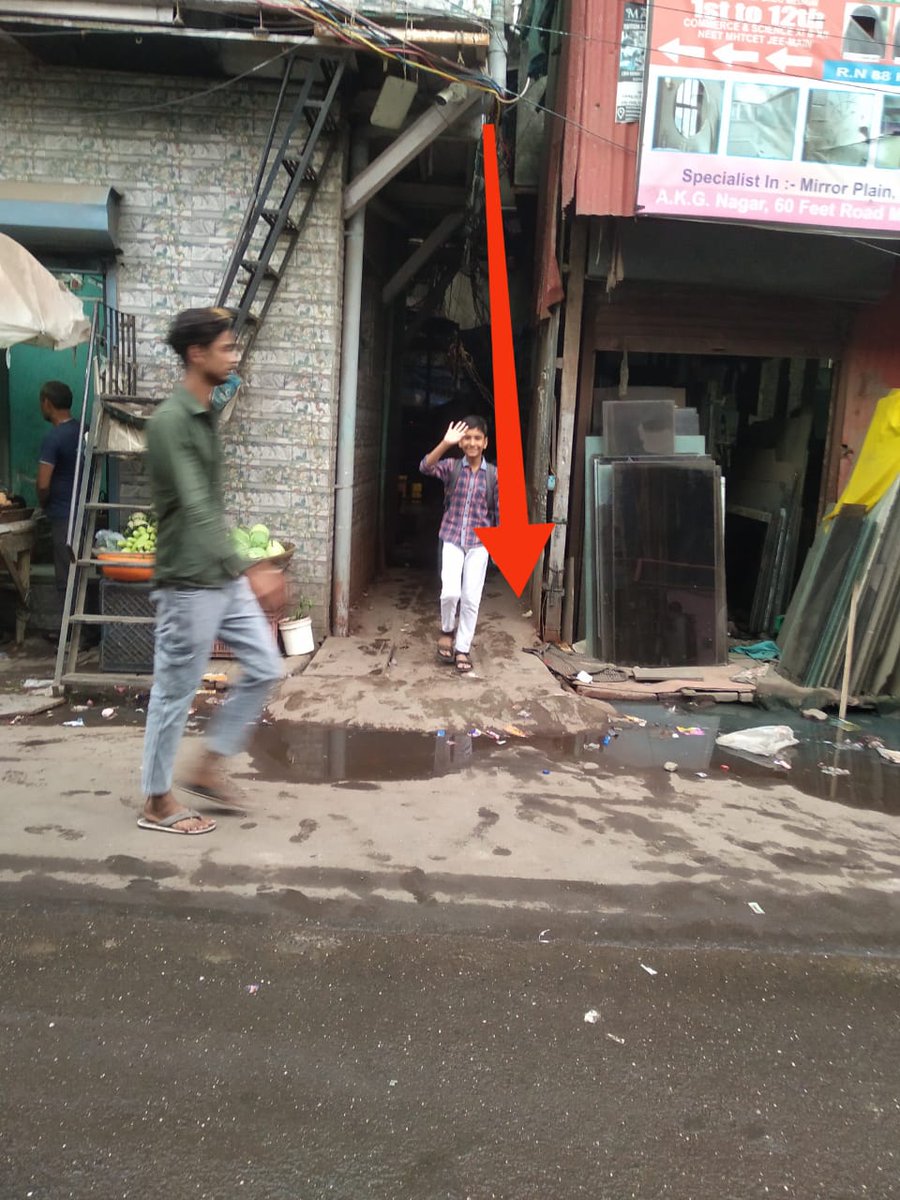 ataulkhan09's tweet image. Attn : @mybmc 

Drainage Line Overflow Causing Inconvenience To Pediatricians.

📍AKG Nagar Road Opp Firoz Glass 60 Feet Road Dharavi Mumbai 17.

#Ataul4u #Ataul #Dharavi
#Clean #CleanDharavi #street #BMC #cleaning 
#AtaulKhan #AtaulSocialWorker #mumbai