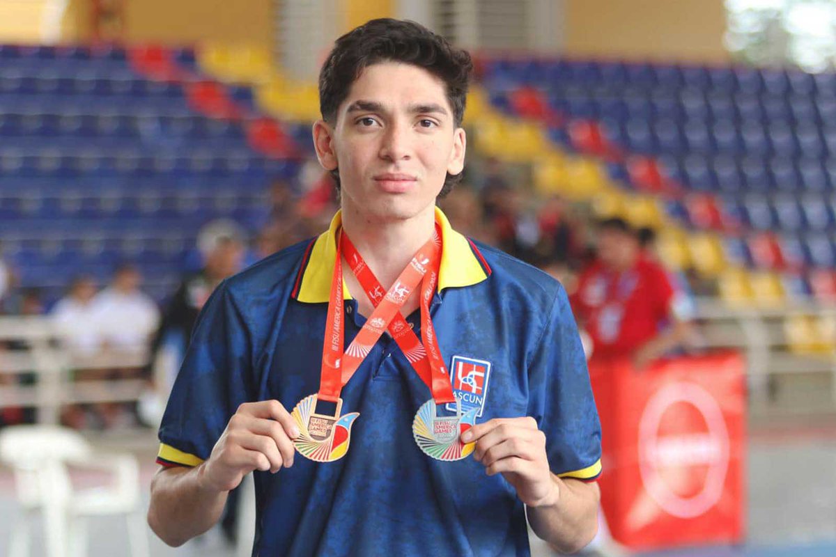 unab_online's tweet image. ¡#OrgulloUNAB! Daniel Gómez, estudiante y bicampeón nacional de taekwondo, sigue dejando huella. Representa a  🇨🇴, #Santander y a nuestra U en el ámbito internacional. ¡En 2025 competirá en los Juegos Mundiales Universitarios en 🇩🇪! Detalles: bit.ly/41nm8um
