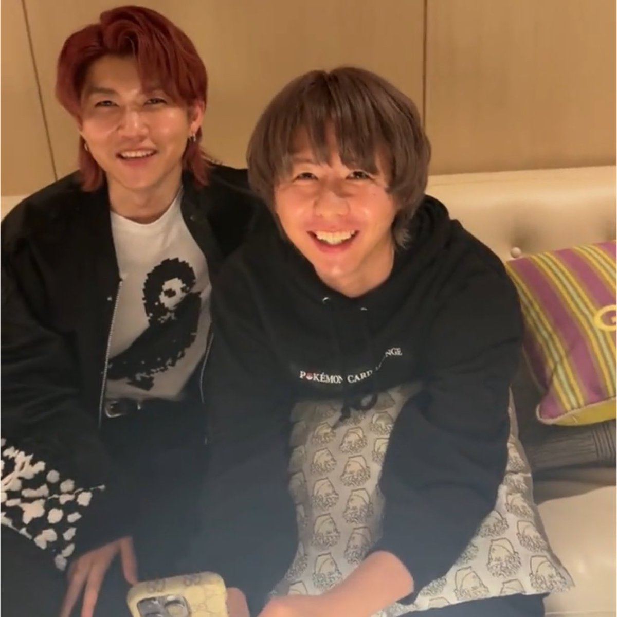 mga_band1733's tweet photo. お互いを見るまなざしが優しすぎん？😭
BFFすぎて尊い🧑‍🧑‍🧒💗

#MrsGREENAPPLE 
#若井滉斗 
#藤澤涼架
#大森元貴 https://t.co/BgZUIWCDmK