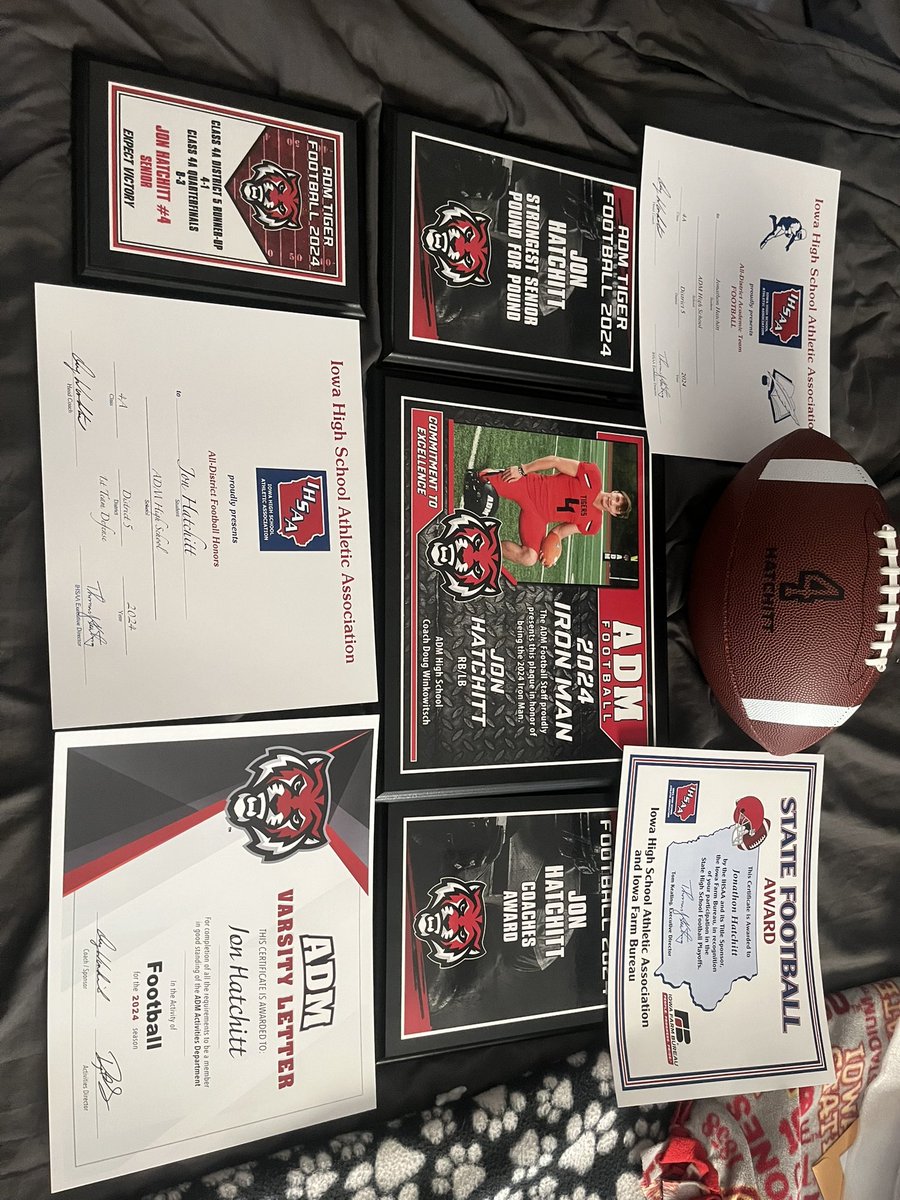 Jon Hatchitt (@jon_hatchitt) on Twitter photo Ended the season off with the awards banquet. Thank you <a href="/ADMFootball/">ADM Tiger Football</a>
- 8-3 Record, State quarterfinalist
- 1st-Team Districts LB
- All-State Academics
- Strongest pound-for-pound on the team
- Teams Ironman award winner
- Coach’s award winner Ended the season off with the awards banquet. Thank you <a href="/ADMFootball/">ADM Tiger Football</a>
- 8-3 Record, State quarterfinalist
- 1st-Team Districts LB
- All-State Academics
- Strongest pound-for-pound on the team
- Teams Ironman award winner
- Coach’s award winner