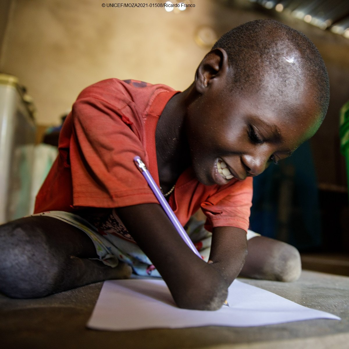 A inclusão começa contigo.  
A inclusão começa comigo.  
A inclusão começa na família. 
A inclusão começa na escola. 
A inclusão começa na sociedade. 
A inclusão começa com todos nós.   

Para todas as crianças, os mesmos direitos! #DisabilityDay