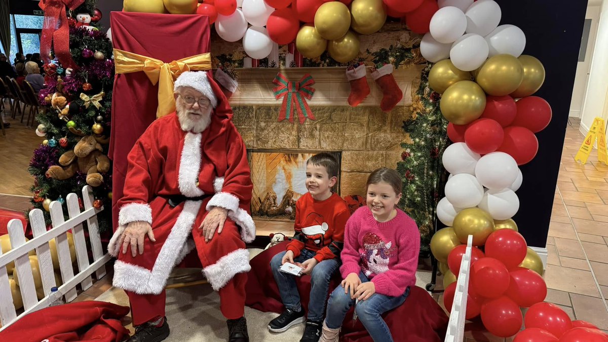 Santa's elves have been hard at work spreading holiday cheer Hagley Road retirement village!

Our recent Christmas Fayre was a huge success, filled with festive fun for residents and the local community.

Keep up to date with life at ExtraCare here⬇
extracare.org.uk/retirement-liv…