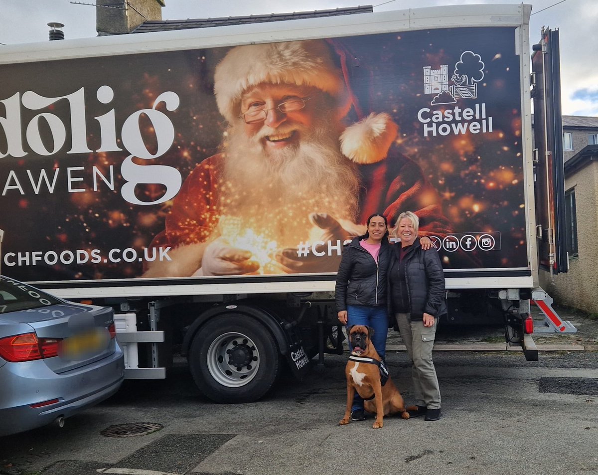Feeling festive ⁦<a href="/castellhowell/">Castell Howell Foods</a>⁩ ⁦<a href="/PoptyBakeryLtd/">Popty Bakery Ltd</a>⁩ 🎅🌲🥳