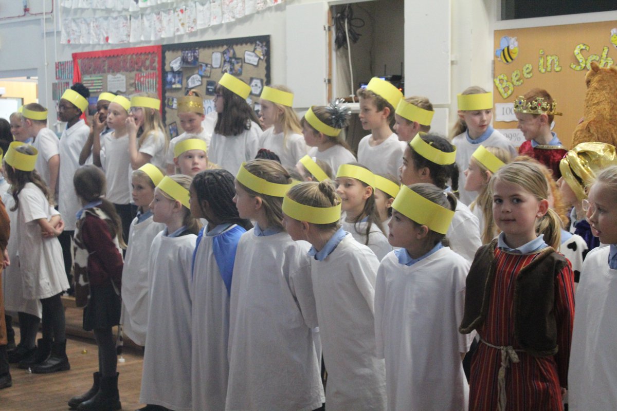 St Mary Queen of Martyrs VCA tweet media