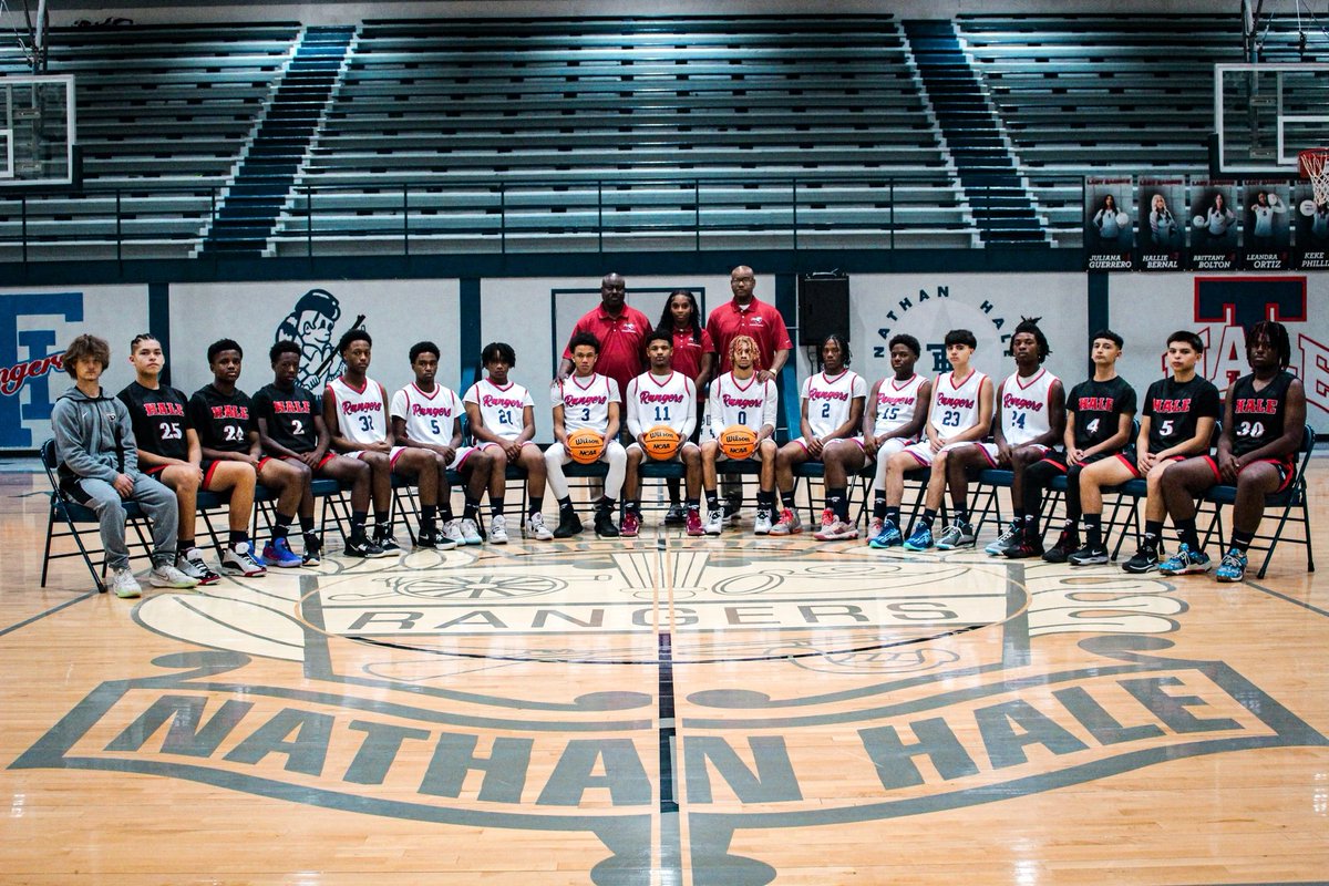 2024-2025 Nathan Hale Boys Basketball Team