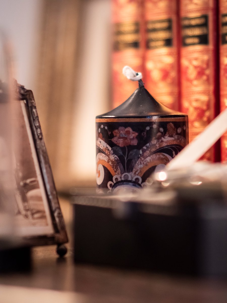 Scopri la nostra collezione "Commesso Fiorentino" e la Basilica di San Martino ad Alzano Lombardo.

2 candele scelte, la terza è in regalo

lemberg-candles.com/products/comme…

#Italian #firenze #natale #commessofiorentino #italiancharm #italianstyle #regalo