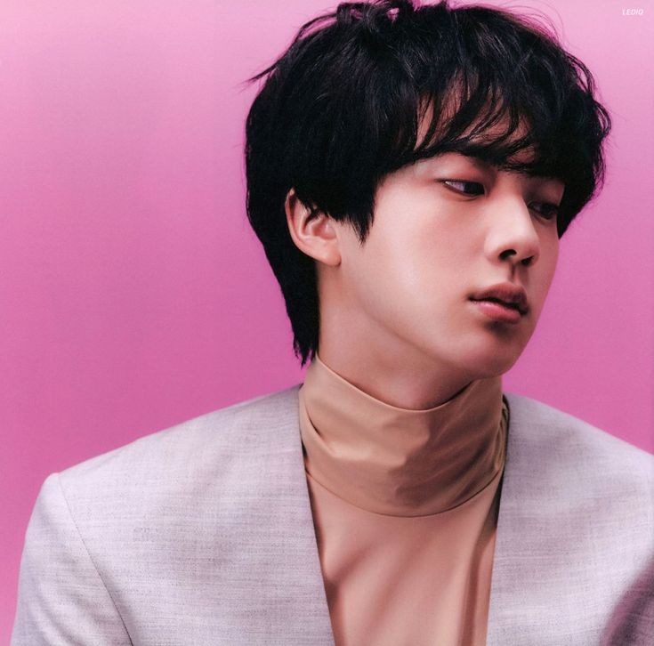 moonchild7_by's tweet photo. آرمی مایل به ریپ و ریت برای تولدت ورد واید هندسام؟!
HAPPY JIN DAY
#HappyJinDay
#HappyBirthdayJin
#JINDAY https://t.co/FkZelHk8BW