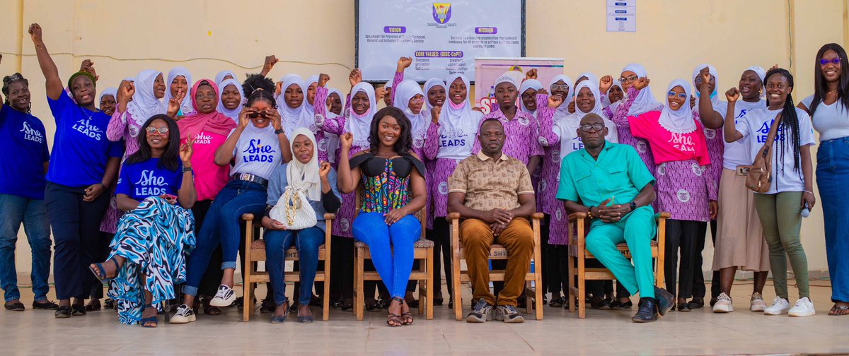 NancyNwadei's tweet photo. Together, we can break barriers and shape a brighter tomorrow. #SheLeads #Mentorship #DreamBig #Empowerment #Inspiration https://t.co/7DiEy7Ak4i