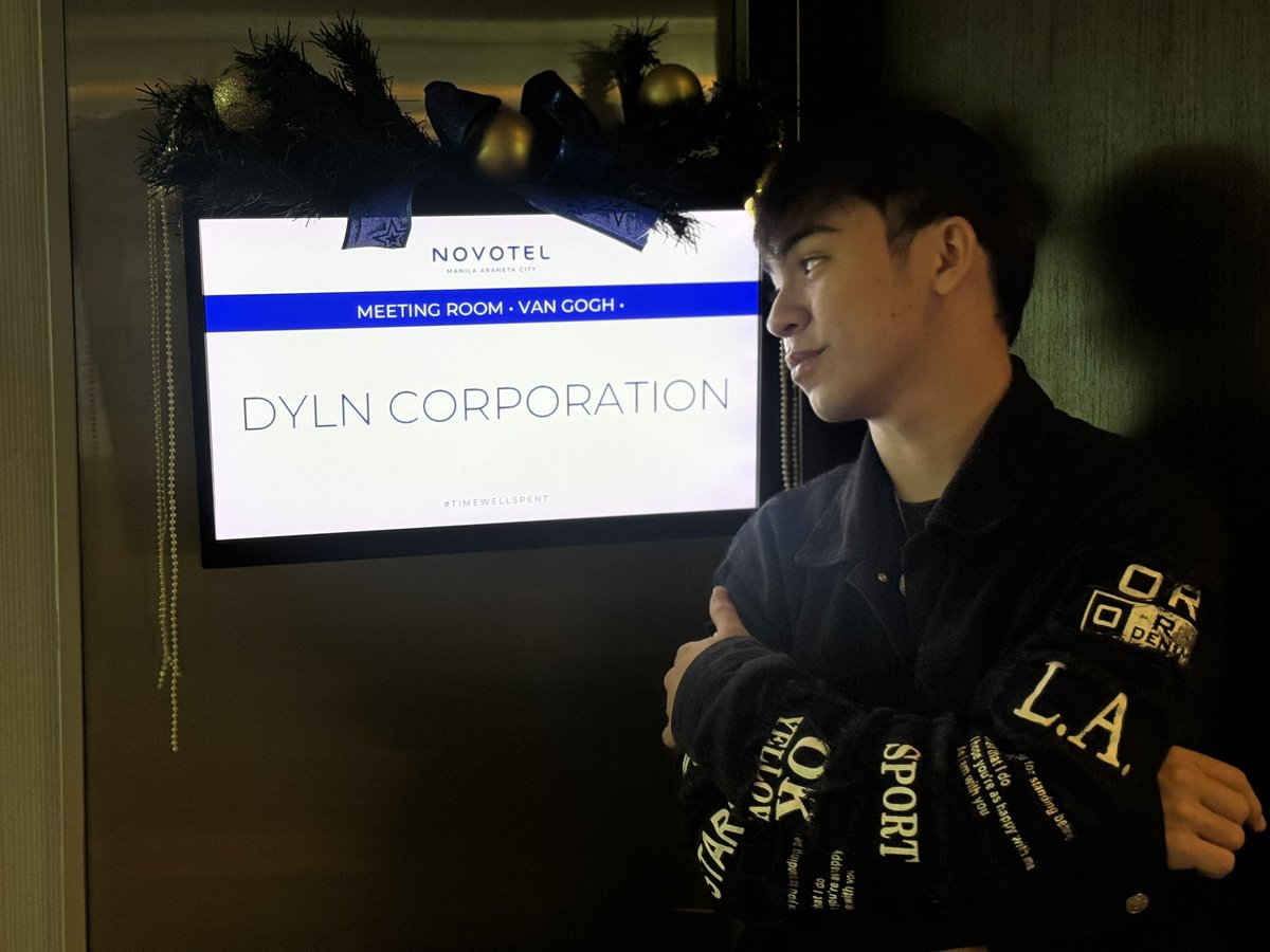 BTN_Dylan's tweet photo. "Overwhelmed with gratitude as 2024 has been an unforgettable year! Looking forward to 2025—our chance to stay focused and rise as a top brand!" 

#DylanBurton #DYLN https://t.co/ft5xxdBr4L