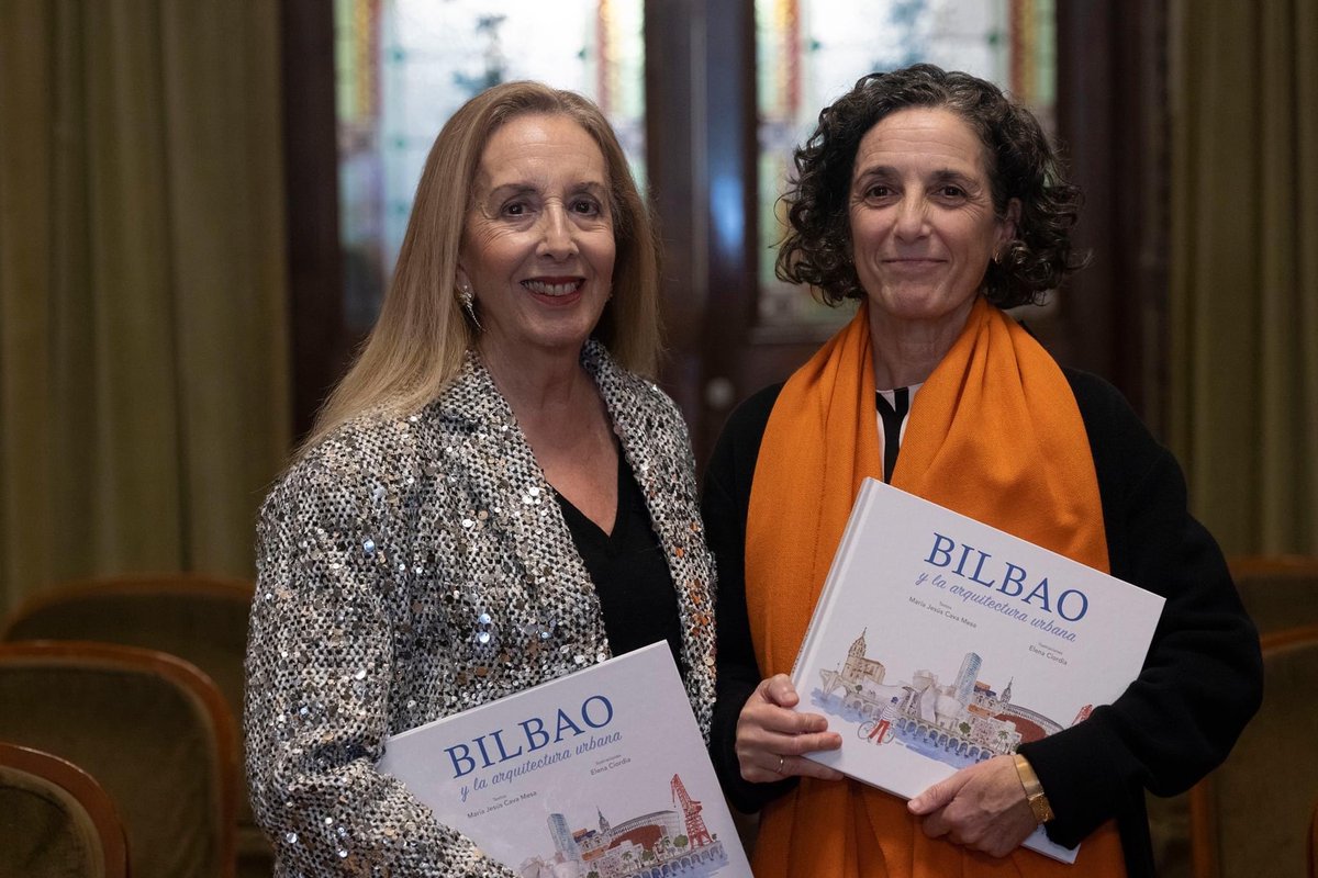 Ayer fue la presentación del libro “Bilbao. Arquitectura urbana” con textos mio e ilustraciones de Elena Ciordia. Es un orgullo haberlo presentado en un lugar tan bilbaino como la biblioteca de Bidebarrieta acompañadas de Gonzalo Olabarria, concejal de Cultura. Hubo llenazo.